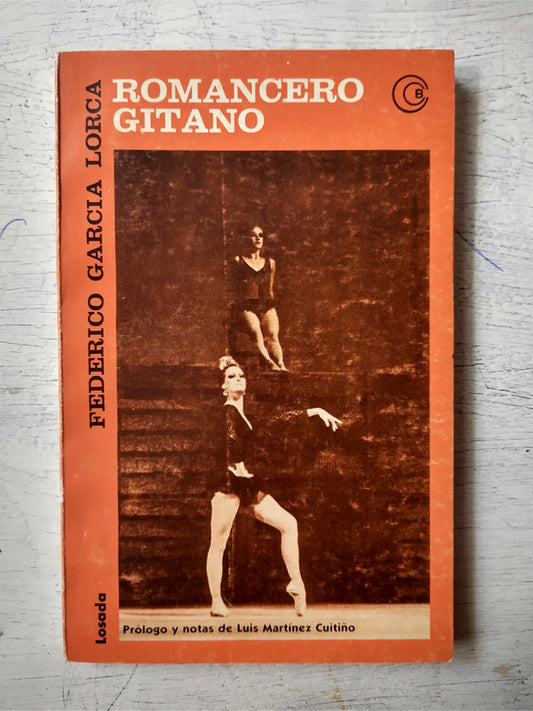 Libro usado en venta: Romancero Gitano (1924-1927) de Federico Garcia Lorca; editorial Losada impreso en 1983 realizamos envios a todo el mundo.1
