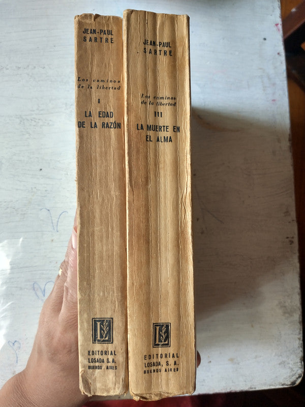 Libro usado en venta: Filosofia y revolucion de Raya Dunayevskaya; editorial Siglo XXI impreso en 1989 realizamos envios a todo el mundo.2
