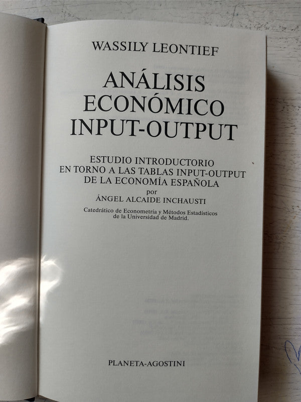 Libro usado en venta: El origen de la familia, de la propiedad privada y del Estado de Friedrich Engels; editorial Planeta - Agostini impreso en 1986.2