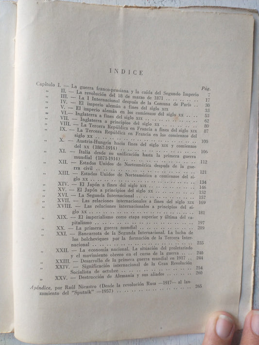 Libro usado en venta: Historia contemporanea de V. M. Jvostov - L. I. Zubok; editorial Futuro impreso en 1958 realizamos envios a todo el mundo.2