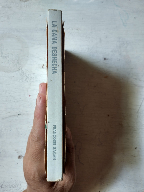 Libro usado en venta: La caja de musica de Deborah Chiel; editorial Plaza & Janes impreso en 1992 realizamos envios a todo el mundo.2