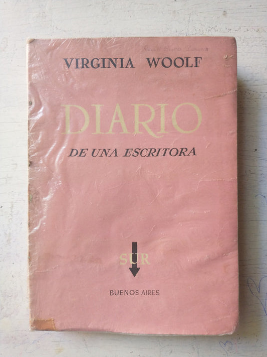 Libro usado en venta: Diario de una escritora de Virginia Woolf; editorial Sur impreso en 1954 realizamos envios a todo el mundo.1