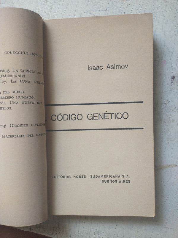 Libro usado en venta: El codigo genetico de Isaac Asimov; editorial Hobbs - Sudamericana impreso en 1966 realizamos envios a todo el mundo.3