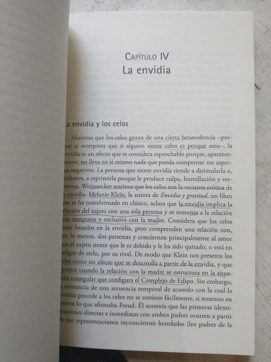 Libro usado en venta: Una historia Argentina; editorial Libros del Quirquincho impreso en 1991 realizamos envios a todo el mundo.2