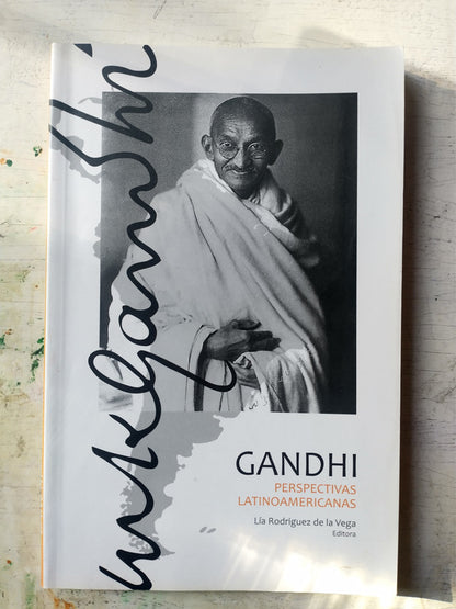 Libro usado en venta: Gandhi: Perspectivas latinoamericanas de Lia Rodriguez de la Vega; editorial Ediciones del Autor impreso en 2019.1