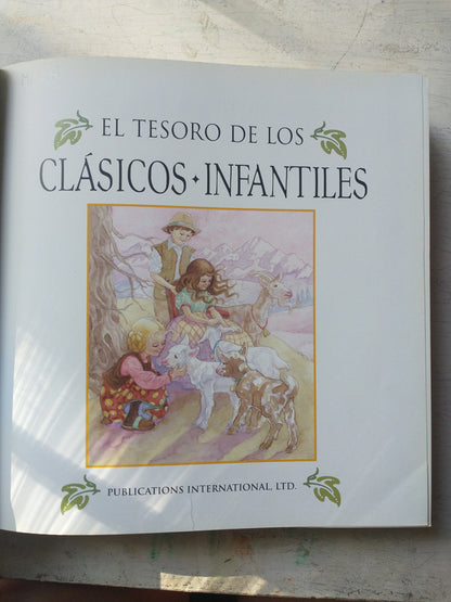 Libro usado en venta: Historias de la Biblia; editorial Publications International impreso en 2004 realizamos envios a todo el mundo.2