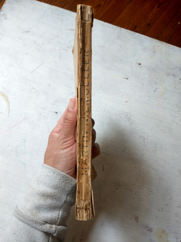 Libro usado en venta: Martin Niemoeller - El hombre que se enfrento a Hitler de Pedro Gringoire; editorial Alba impreso en 1938 envios a todo el mundo.3