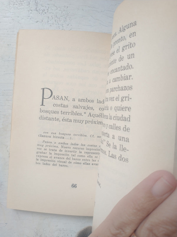 Libro usado en venta: Las dos fundaciones de Buenos Aires de Enrique Larreta; editorial Kapelusz impreso en 1978 realizamos envios a todo el mundo.2
