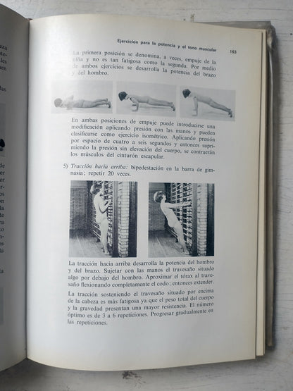 Libro usado en venta: Barometro de la deuda social argentina; editorial UCA impreso en 2004 realizamos envios a todo el mundo.2