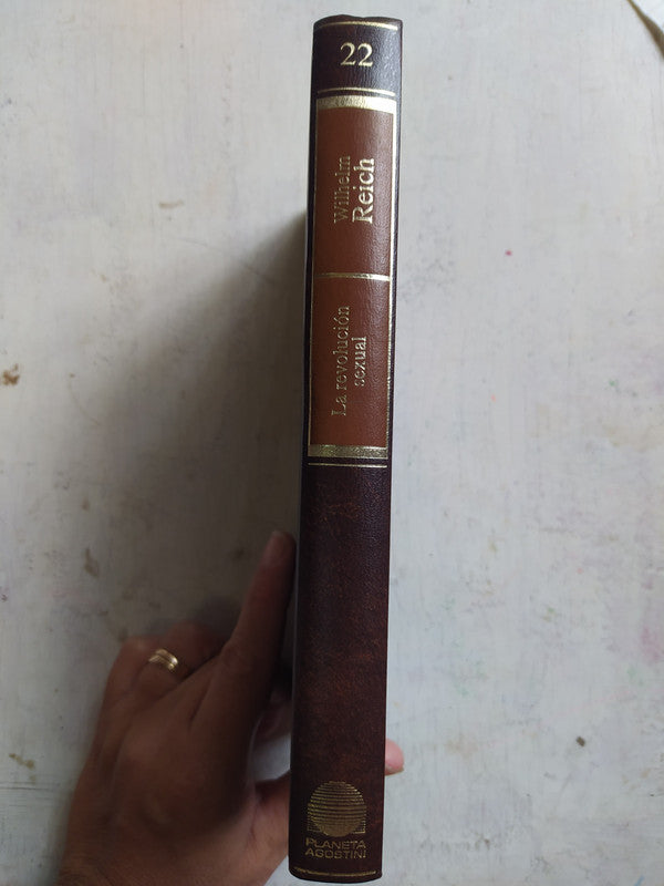 Libro usado en venta: La revolucion sexual de Wilhelm Reich; editorial Planeta - Agostini impreso en 1993 realizamos envios a todo el mundo.2
