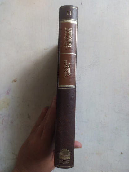Libro usado en venta: La sociedad opulenta de John Kenneth Galbraith; editorial Planeta - Agostini impreso en 1992 realizamos envios a todo el mundo.3