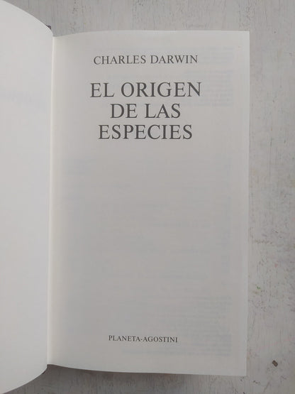 Libro usado en venta: El origen de las especies de Charles Darwin; editorial Planeta - Agostini impreso en 1992 realizamos envios a todo el mundo.3