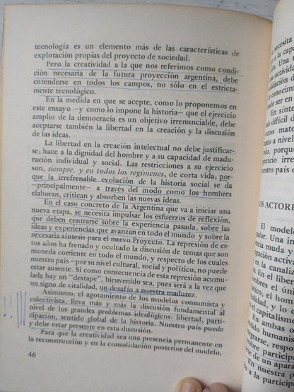 Libro usado en venta: Plan revolucionario de operaciones de Mariano Moreno; editorial Plus Ultra impreso en 1965 realizamos envios a todo el mundo.2