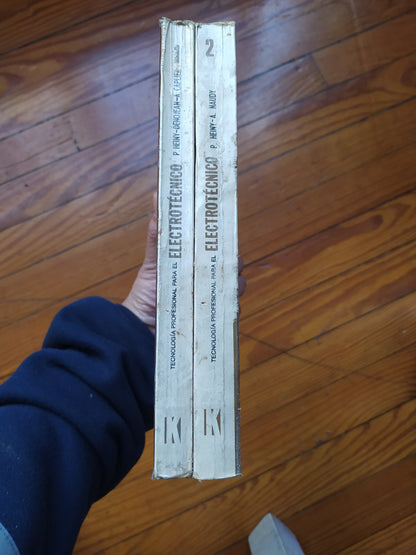 Libro usado en venta: De la division del trabajo social de Emilio Durkheim; editorial Schapire impreso en 1967 realizamos envios a todo el mundo.2