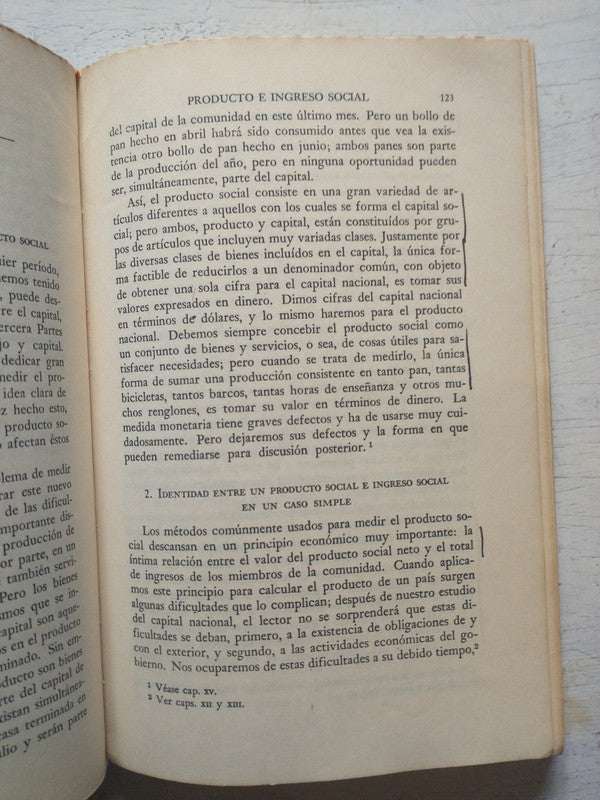 Libro usado en venta: Historia de la Arquitectura de Hector Velarde; editorial Fondo de Cultura Economica impreso en 1956 envios a todo el mundo.2