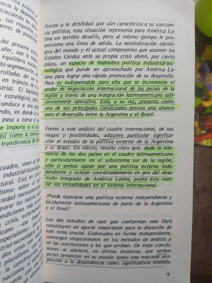 Libro usado en venta: Argentina y Brasil en el sistema de relaciones internacionales de Celso Lafer - Felix Peña; Nueva Vision impreso en 19731.2