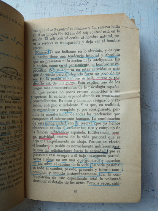 Libro usado en venta: Identidad y envejecimiento de Ricardo Lacub; editorial Paidos impreso en 2011 realizamos envios a todo el mundo.2
