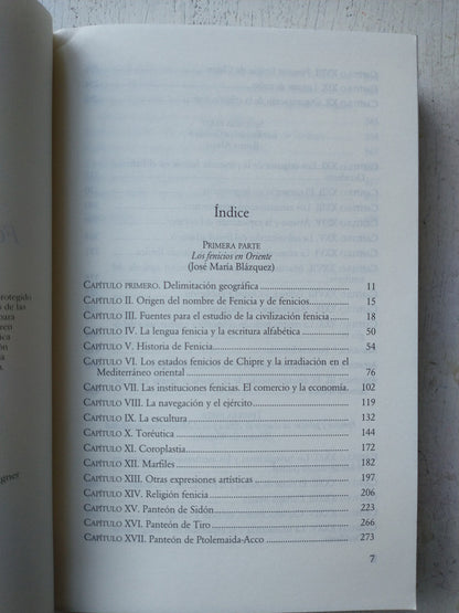 Libro usado en venta: La Revolucion de Mayo y la Iglesia de Romulo D. Carbia; editorial Huarpes impreso en 1945 realizamos envios a todo el mundo.2