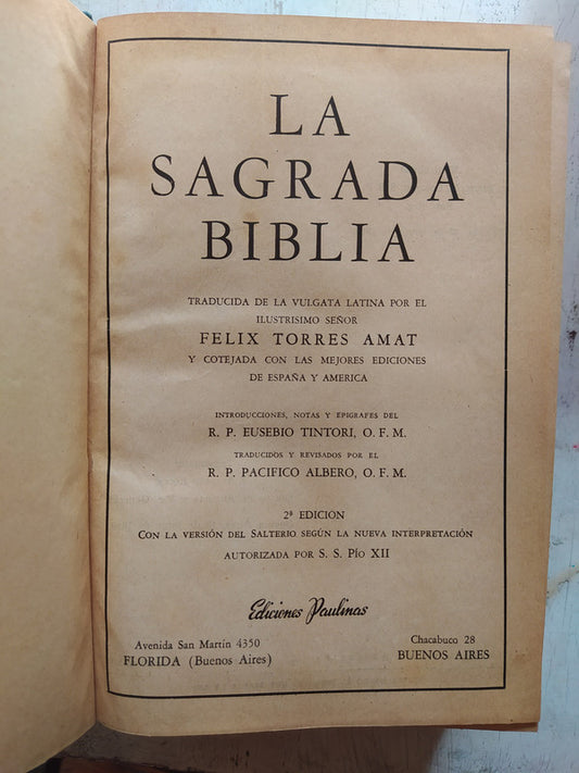 Libro usado en venta: La Sagrada Biblia; editorial Paulinas impreso en 1952 realizamos envios a todo el mundo.1