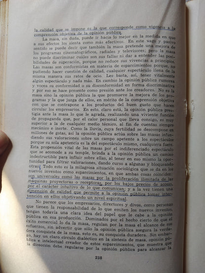 Libro usado en venta: La politica como conciencia de Carlos Cossio; editorial Abeledo - Perrot impreso en 1957 realizamos envios a todo el mundo.3