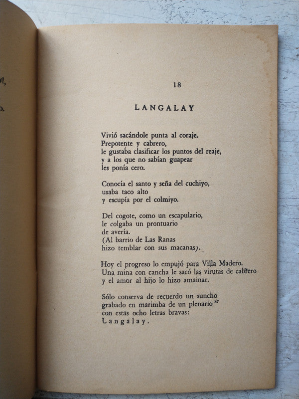 Libro usado en venta: La crencha engrasada de Carlos De la Pua; realizamos envios a todo el mundo.2