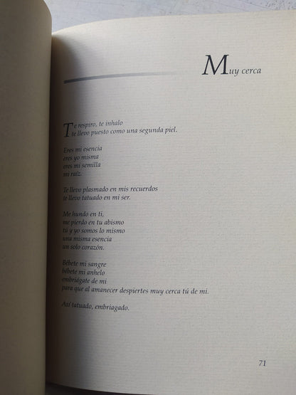 Libro usado en venta: Canto al amor de Cristina Ruiz; editorial Ediciones del Autor impreso en 2003 realizamos envios a todo el mundo.3