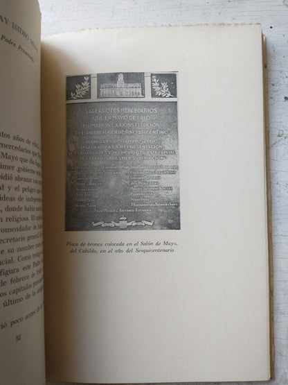 Libro usado en venta: Los diecisiete mercedarios de mayo de Eudoxio de Jesus Palacio; editorial Buenos Aires impreso en 1961 envios a todo el mundo.3