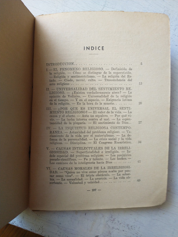 Libro usado en venta: Apuntes de un reumatologo - Tomo 1 de Raul Verdu; editorial Tres Fronteras impreso en 1988 realizamos envios a todo el mundo.2