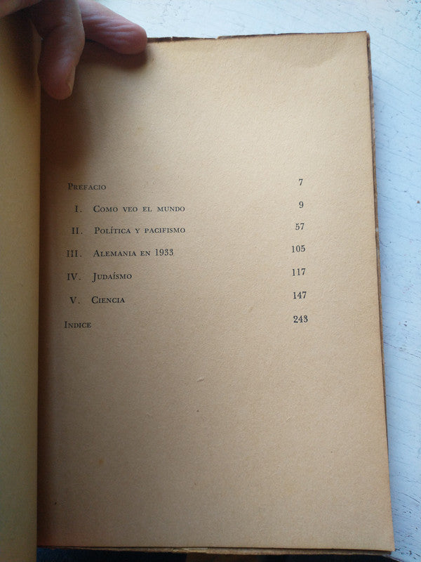 Libro usado en venta: La restauracion nacionalista de Ricardo Rojas; impreso en 1909 realizamos envios a todo el mundo.2