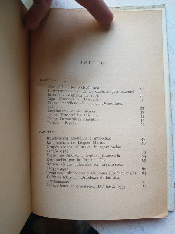 Libro usado en venta: Habitantes del cuento - Grupo Magyas; editorial Vinciguerra impreso en 1989 realizamos envios a todo el mundo.2
