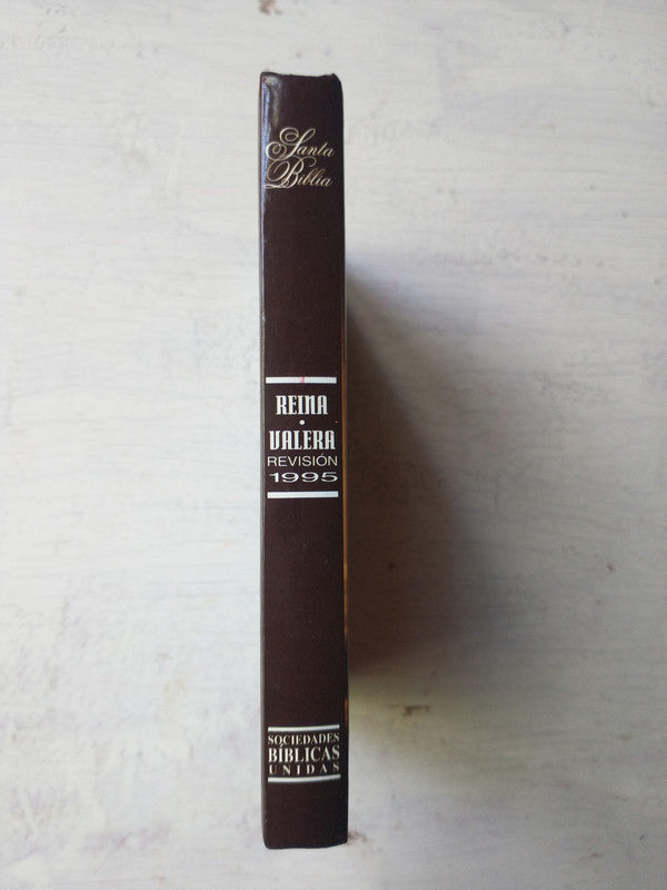 Libro usado en venta: Santa Biblia; editorial Sociedades Biblicas Unidas impreso en 1995 realizamos envios a todo el mundo.2