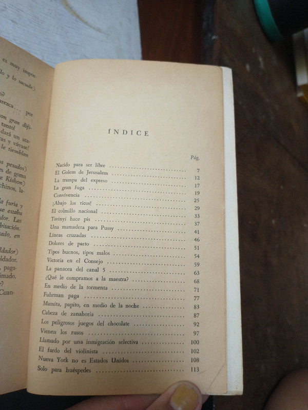 Libro usado en venta: Humahuacamanta (Desde Humahuaca) de Sixto Vazquez Zuleta Toqo; editorial Museo Floklorico Regional impreso en 1988.2