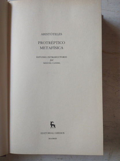 Libro usado en venta: Novelas (Solo Tomo 2) de Charles Dickens; editorial Gredos impreso en 2015 realizamos envios a todo el mundo.2