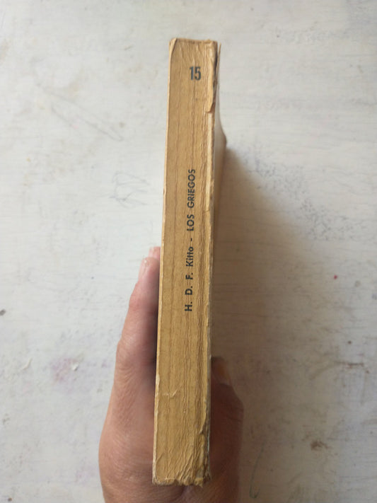 Libro usado en venta: El espectro de Napoleon de Liddell Hart; editorial Eudeba impreso en 1969 realizamos envios a todo el mundo.2