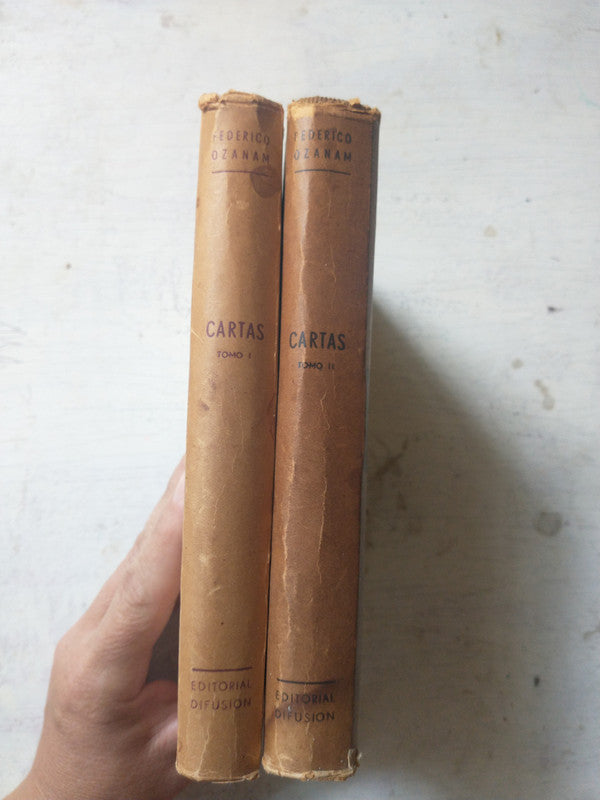 Libro usado en venta: El y nosotros: Un solo Cristo de Carlos Grimaud; editorial Difusion impreso en 1944 realizamos envios a todo el mundo.2