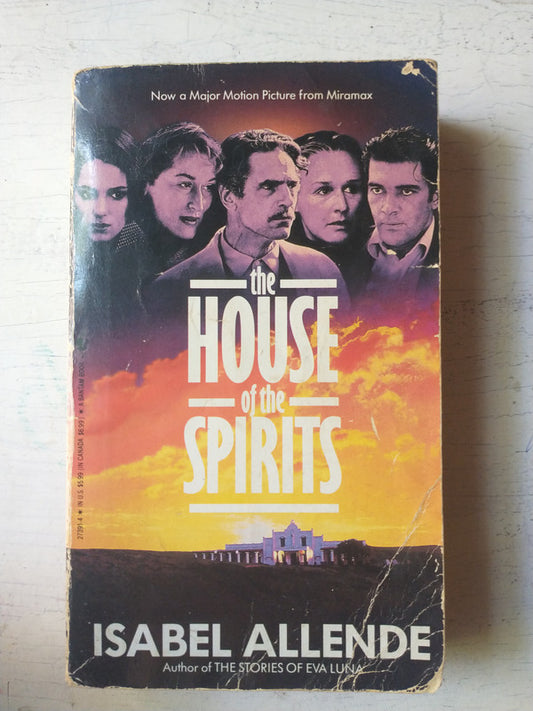 Libro usado en venta: The house of the spirits de Isabel Allende; editorial Bantam impreso en 1993 realizamos envios a todo el mundo.1