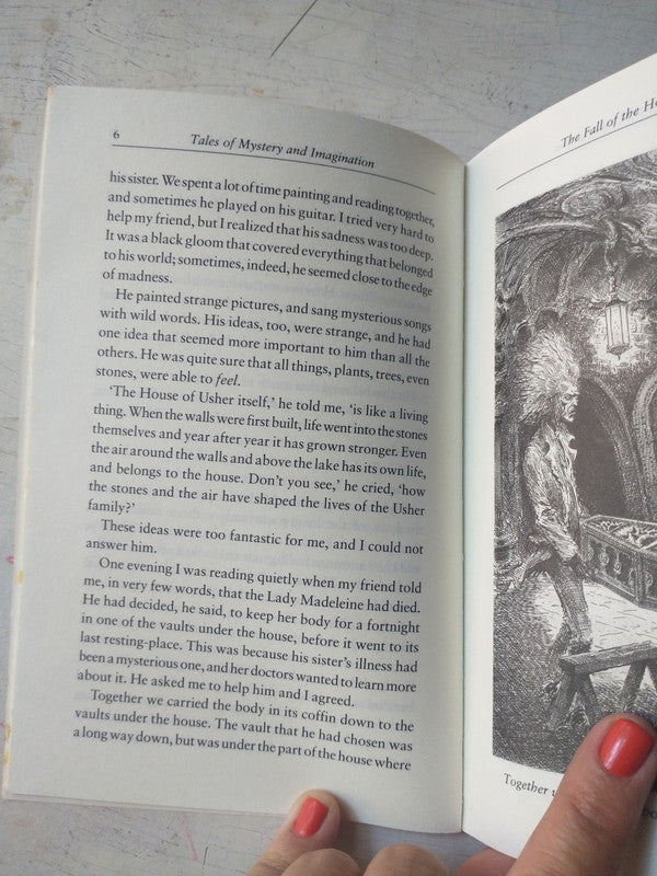 Libro usado en venta: Tales of mystery and imagination de Edgar Allan Poe; editorial Oxford impreso en 2008.2