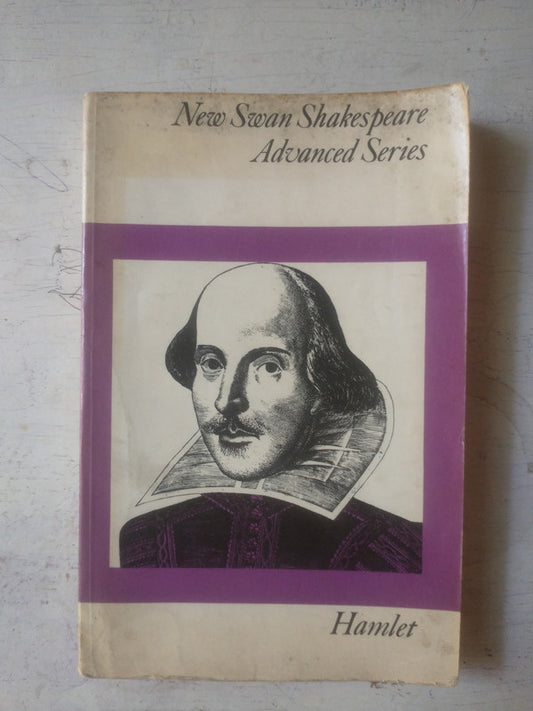 Libro usado en venta: Hamlet de William Shakespeare; editorial Longman impreso en 1969 realizamos envios a todo el mundo.1