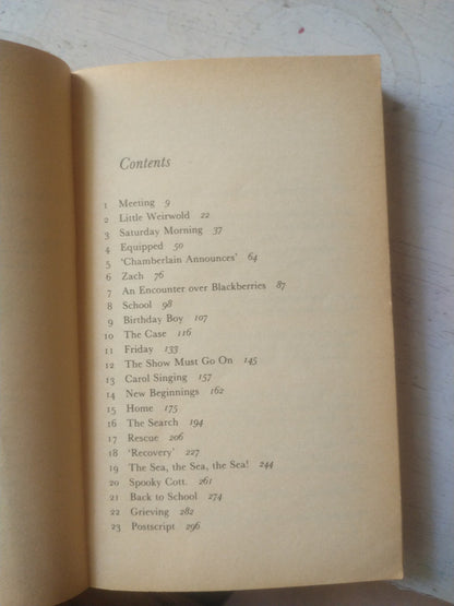 Libro usado en venta: The Wesker Trilogy (Vol. 1) de Arnold Wesker; editorial Penguin Books impreso en 1982 realizamos envios a todo el mundo.2