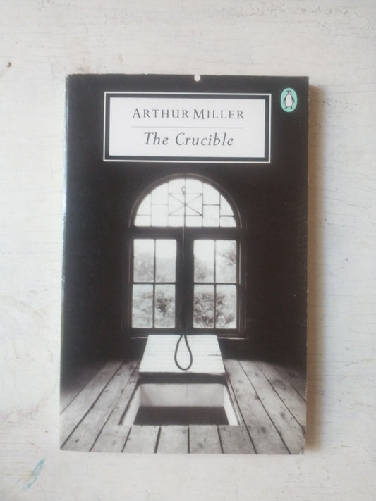 Libro usado en venta: The Crucible de Arthur Miller; editorial Penguin Books impreso en 1968 realizamos envios a todo el mundo.1