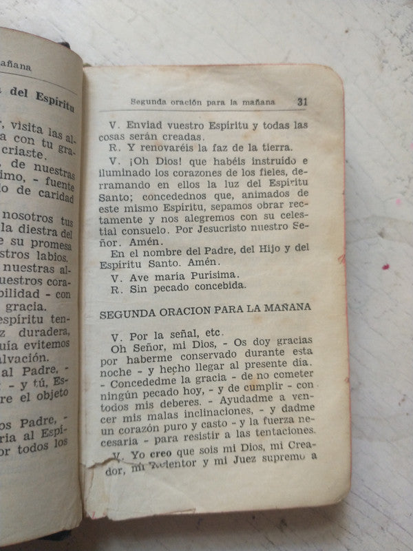 Libro usado en venta: Vademecum devocionario de P.S. Lichius; editorial Guadalupe impreso en 1938 realizamos envios a todo el mundo.4