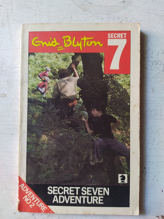 Libro usado en venta: Secret seven adventure de Enid Blyton; editorial Knight Books impreso en 1982 realizamos envios a todo el mundo.1