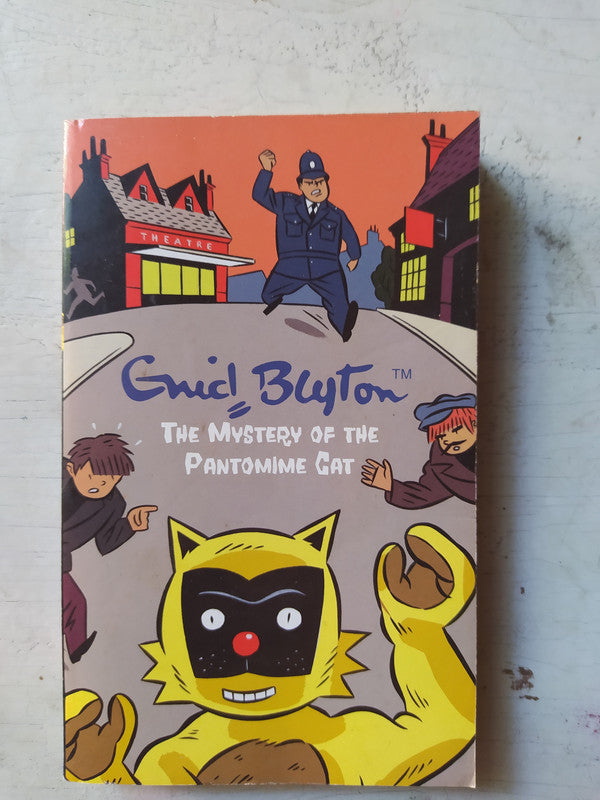Libro usado en venta: The mystery of the pantomime cat de Enid Blyton; editorial Dragon Books impreso en 1975 realizamos envios a todo el mundo.1