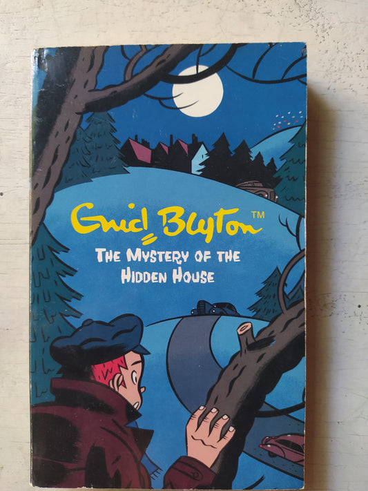 Libro usado en venta: The mystery of Hideen house de Enid Blyton; editorial Egmont impreso en 2003 realizamos envios a todo el mundo.1