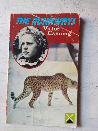 Libro usado en venta: The runaways de Victor Canning; editorial Heinemann impreso en 1978 realizamos envios a todo el mundo.1