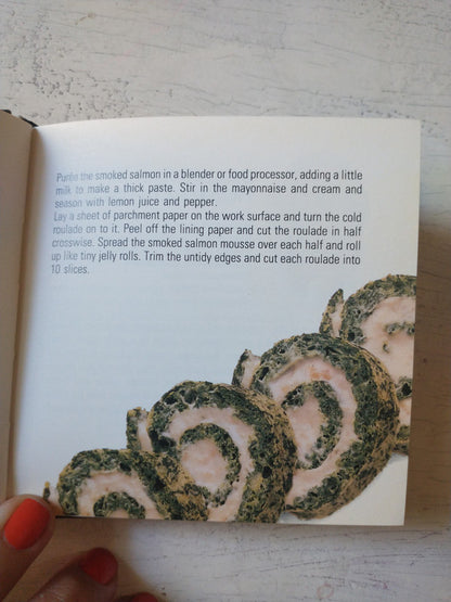 Libro usado en venta: Hungary de Pocket Travel Guide; editorial Berlitz impreso en 1983 realizamos envios a todo el mundo.2