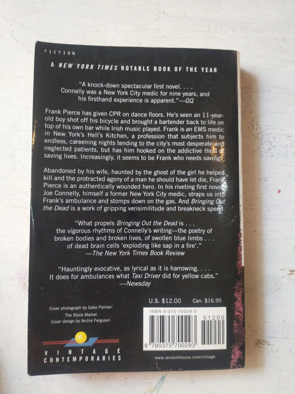 Libro usado en venta: Ladder of years de Anne Tyler; editorial Vintage impreso en 1996 realizamos envios a todo el mundo.2