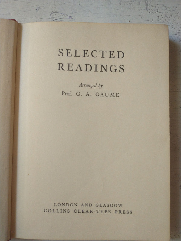 Libro usado en venta: The Gorilla Hunters de R. M. Ballantyne; editorial Blackie & Son Limited realizamos envios a todo el mundo.2