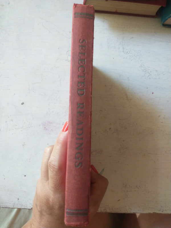 Libro usado en venta: Selected readings de C.A. Gaume; editorial Collins Clear Type Press realizamos envios a todo el mundo.4