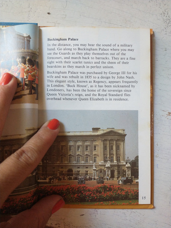 Libro usado en venta: Football de John P. Baker; editorial Ladybird Books realizamos envios a todo el mundo.2